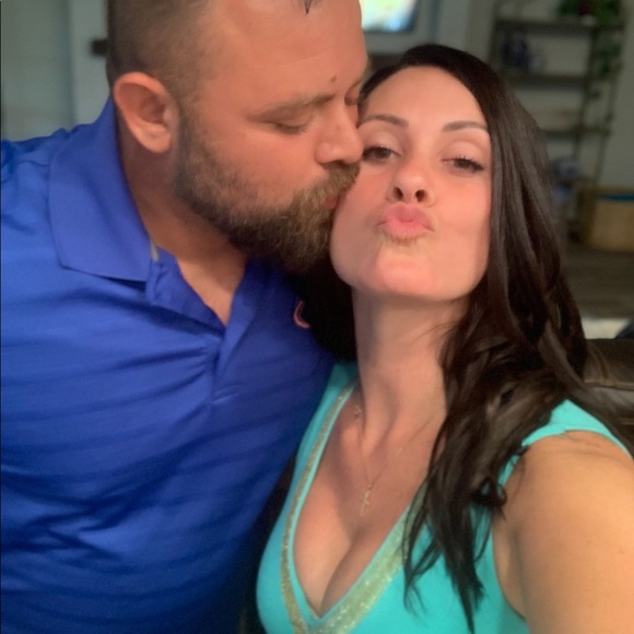 Krissy ❤️ - Picture 2 of 10